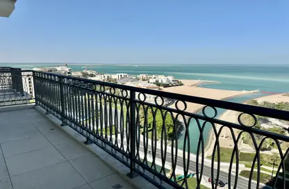 Apartment - 2 Bedrooms - 4 Bathrooms for rent in Floresta Gardens - Floresta Gardens - The Pearl Island - Doha