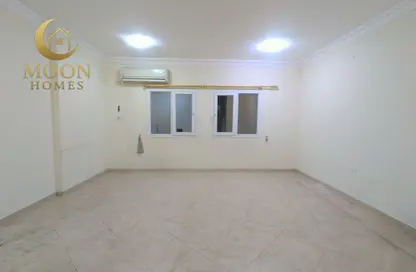 Apartment - 2 Bedrooms - 2 Bathrooms for rent in Muntazah 7 - Al Muntazah - Doha