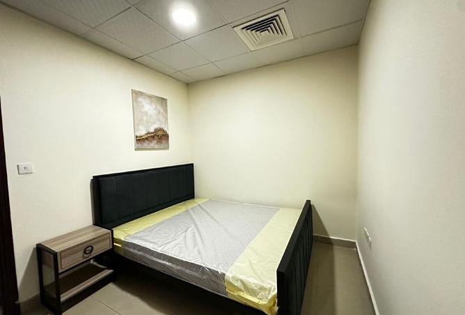 956142 - Property Image 2