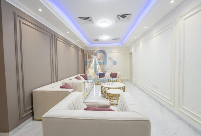 979176 - Property Image 2