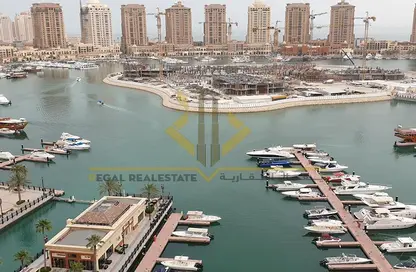 Apartment - 3 Bedrooms - 3 Bathrooms for rent in Tower 10 - Porto Arabia - The Pearl Island - Doha