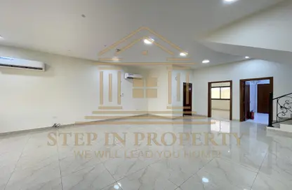 Compound - 5 Bedrooms - 4 Bathrooms for rent in Al Markhiya Street - Al Markhiya - Doha