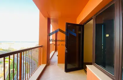 Apartment - 2 Bedrooms - 2 Bathrooms for rent in West Porto Drive - Porto Arabia - The Pearl Island - Doha