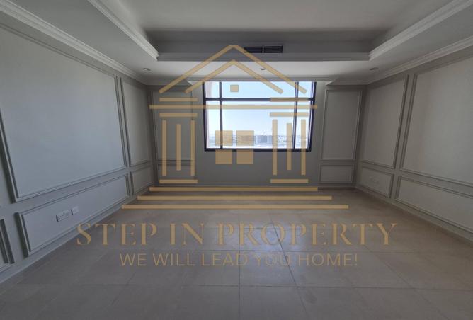 997767 - Property Image 3