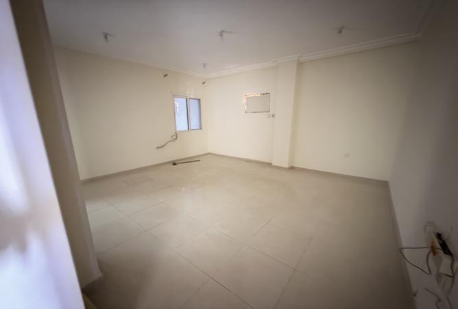 972903 - Property Image 2