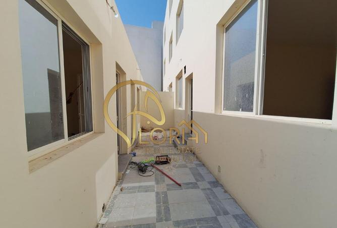 1004895 - Property Image 3