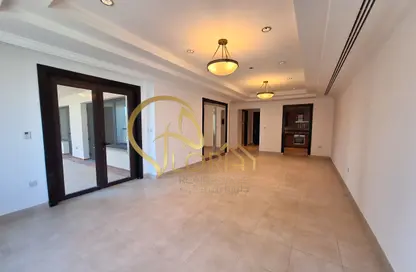 Apartment - 2 Bedrooms - 3 Bathrooms for sale in East Porto Drive - Porto Arabia - The Pearl Island - Doha