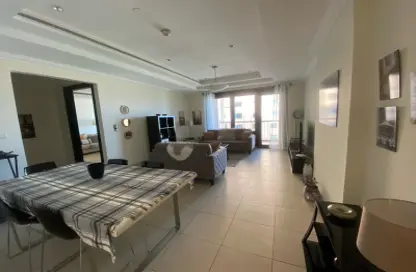 Apartment - 1 Bedroom - 2 Bathrooms for rent in Tower 19 - Porto Arabia - The Pearl Island - Doha