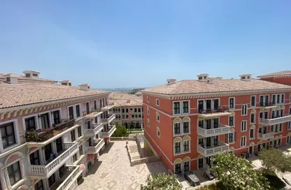 Apartment - 1 Bedroom - 2 Bathrooms for sale in Qanat Quartier - The Pearl Island - Doha