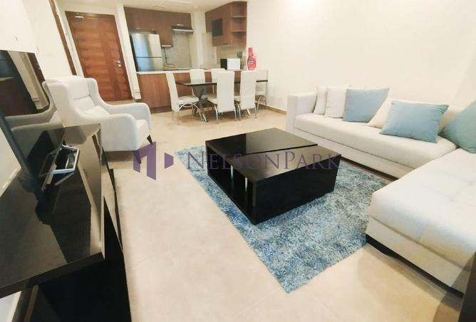 985698 - Property Image 2