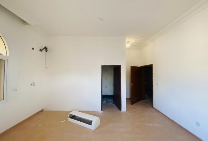 999278 - Property Image 2