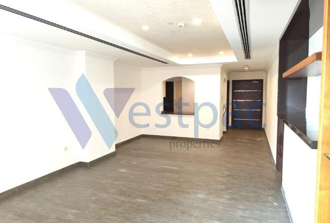 993608 - Property Image 3