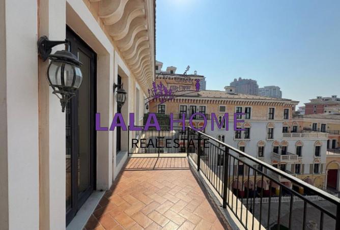 998557 - Property Image 3