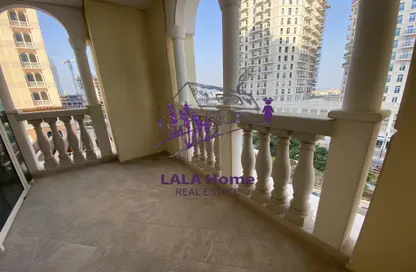 Apartment - 2 Bedrooms - 3 Bathrooms for sale in Viva West - Viva Bahriyah - The Pearl Island - Doha