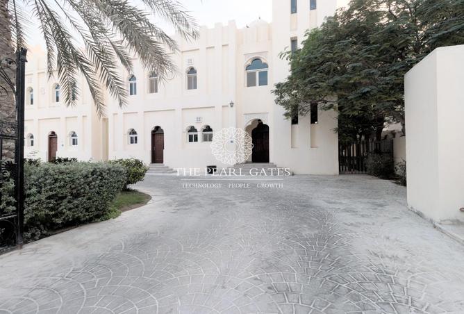 983586 - Property Image 2