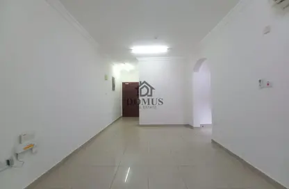 Apartment - 2 Bedrooms - 2 Bathrooms for rent in Hiteen Street - Al Muntazah - Doha