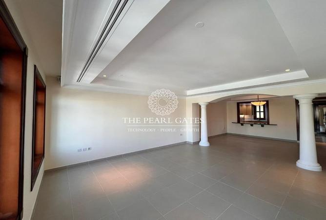 958326 - Property Image 3