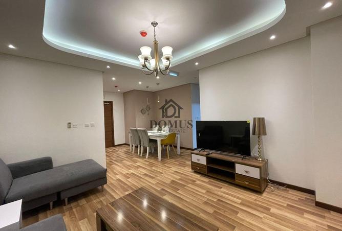 912477 - Property Image 2