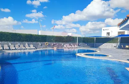 صورة لـ حوض سباحة فيلا - 4 غرف نوم - 6 حمامات للايجار في Les Roses 1 - Les Roses Compound - الدوحة ، صورة رقم 1