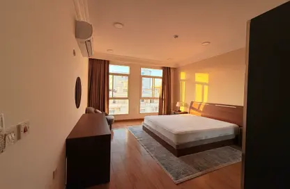 Apartment - 2 Bedrooms - 2 Bathrooms for rent in Thabit Bin Zaid Street - Al Mansoura - Doha