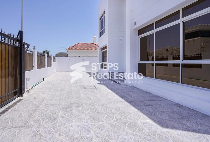 956594 - Property Image 3