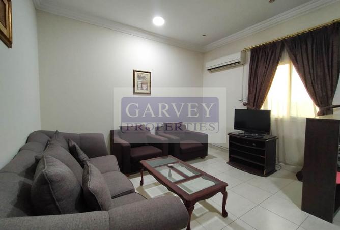 925574 - Property Image 2
