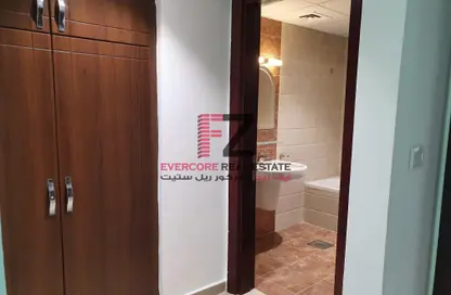 صورة لـ حمام شقة - 2 غرف نوم - 2 حمامات للايجار في مركز المدينة - مركز المدينة - مدينة قطر الترفيهية - الوسيل ، صورة رقم 1