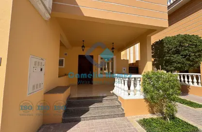 Compound - 4 Bedrooms - 5 Bathrooms for rent in Bu Hamour Street - Abu Hamour - Doha