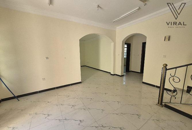 999822 - Property Image 2