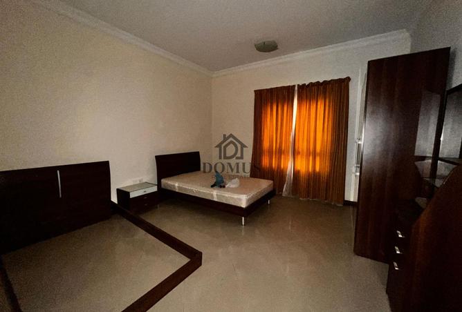 947212 - Property Image 2