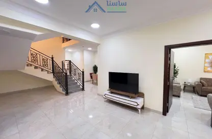 فيلا - 6 غرف نوم - 7 حمامات للبيع في Al Sakhama - الدوحة