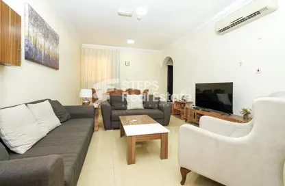 Apartment - 2 Bedrooms - 2 Bathrooms for rent in Tadmur Street - Old Airport Road - Doha