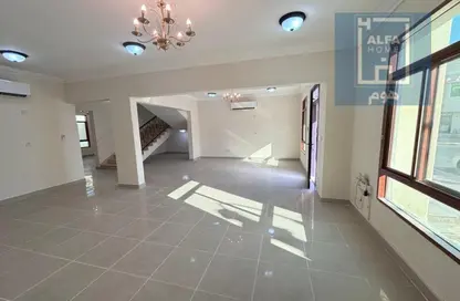 Villa - 5 Bedrooms - 5 Bathrooms for rent in Al Hanaa Street - Al Gharrafa - Doha