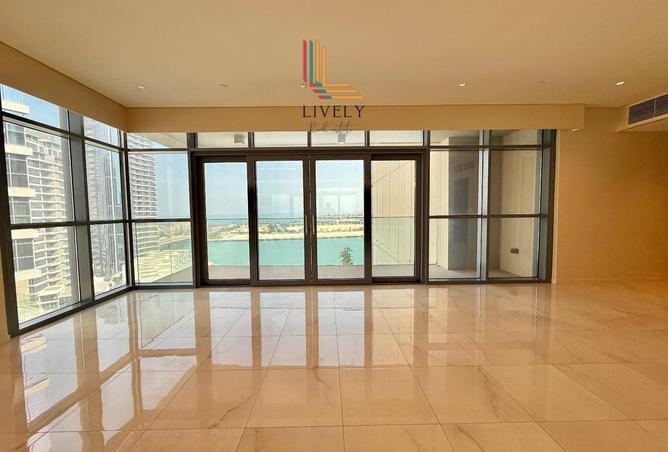 944575 - Property Image 3