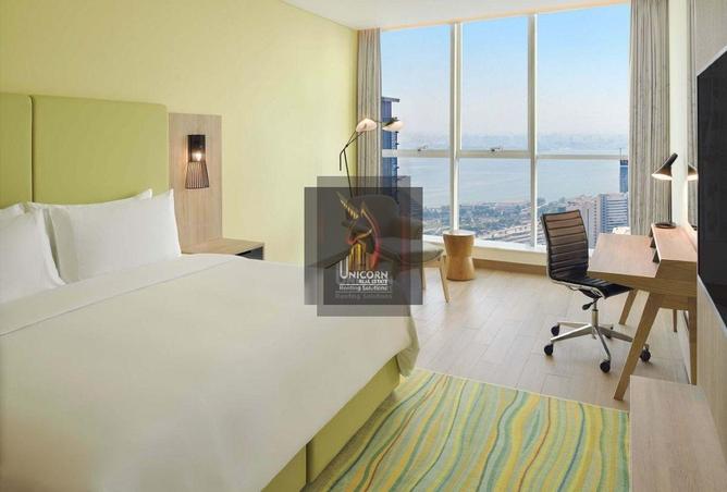 982338 - Property Image 3