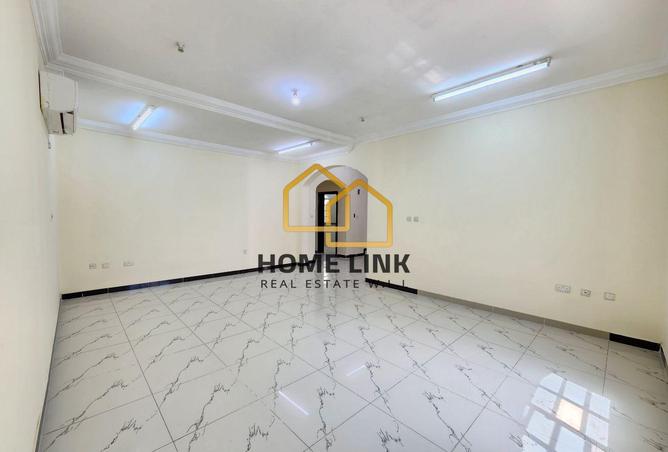 947946 - Property Image 2