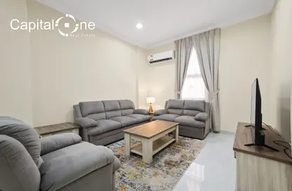 Apartment - 2 Bedrooms - 2 Bathrooms for rent in Al Zubair Bakkar Street - Al Sadd - Doha