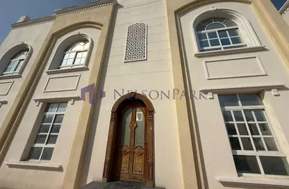 فيلا - 6 غرف نوم - 6 حمامات للايجار في فلل النجمة - جنوب مويثر - منطقة مويثر - الدوحة