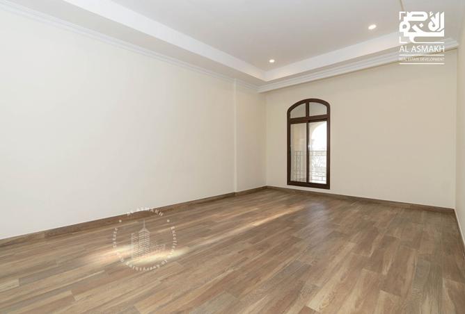 960687 - Property Main Image