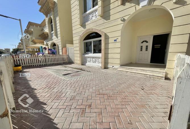 992489 - Property Image 2