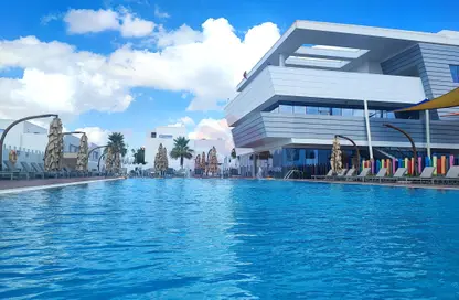 صورة لـ حوض سباحة فيلا - 5 غرف نوم - 6 حمامات للايجار في Les Roses 3 - Les Roses Compound - الدوحة ، صورة رقم 1