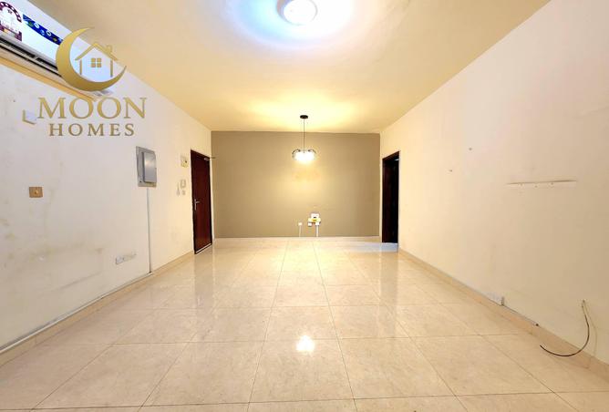 979383 - Property Image 2