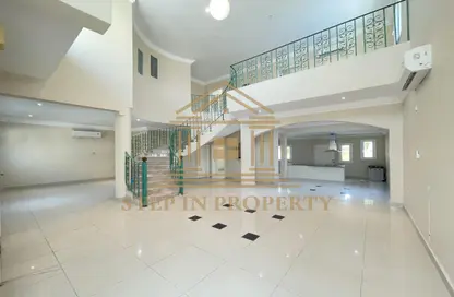Compound - 4 Bedrooms - 3 Bathrooms for rent in Street 871 - Al Duhail South - Al Duhail - Doha