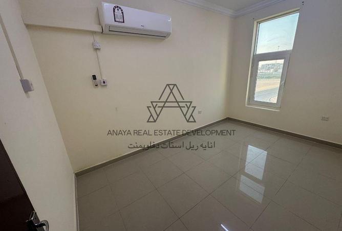943086 - Property Image 3