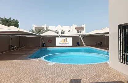 مجمع سكني - 4 غرف نوم - 4 حمامات للايجار في جنوب الدحيل - الدحيل - الدوحة