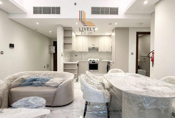 988482 - Property Image 2