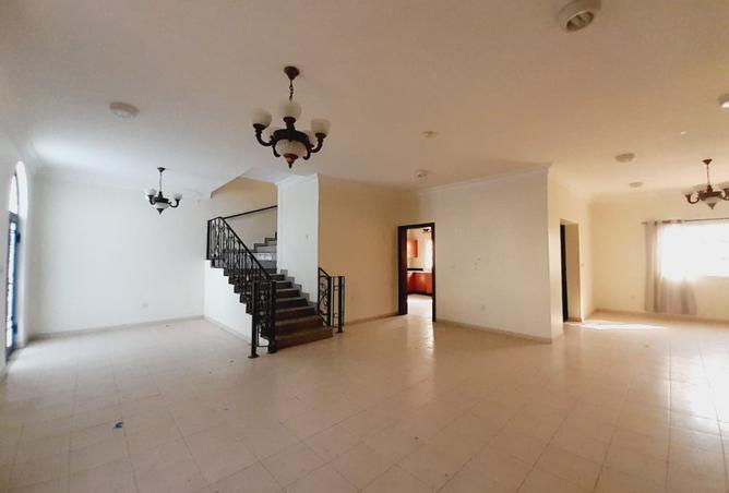 940528 - Property Image 3