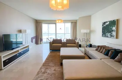 Living Room image for: Apartment - 3 Bedrooms - 4 Bathrooms for sale in Lusail City - Lusail, Image 1