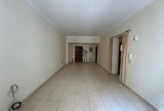932092 - Property Image 3