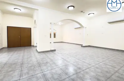 Compound - 4 Bedrooms - 4 Bathrooms for rent in Wadi Al Markh - Muraikh - AlMuraikh - Doha